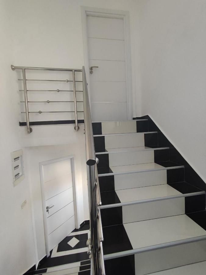Gogo Apartments Ohrid Bagian luar foto